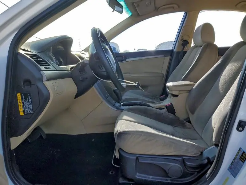 2010 HYUNDAI SONATA GLS  