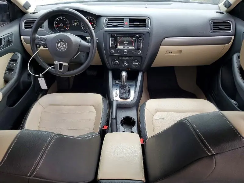 2012 VOLKSWAGEN JETTA SEL  
