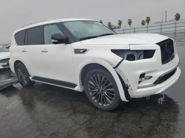 2023 INFINITI QX80 LUXE  