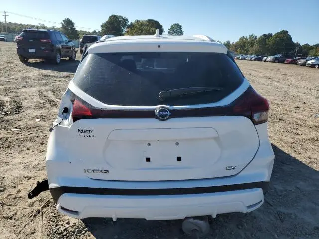 2022 NISSAN KICKS SV  