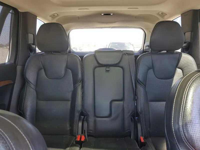 2016 VOLVO XC90 T8  