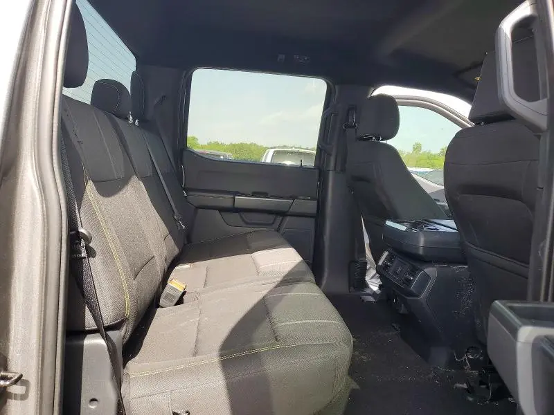 2024 FORD F150 STX  