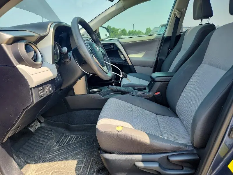 2013 TOYOTA RAV4 LE  