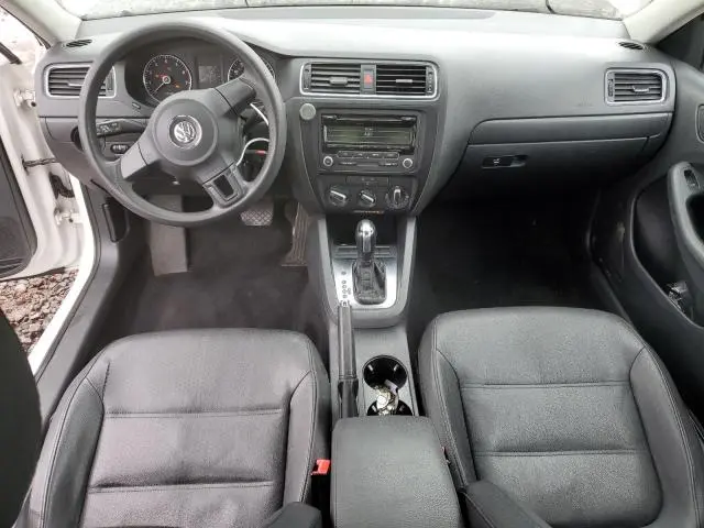 2012 VOLKSWAGEN JETTA SE  
