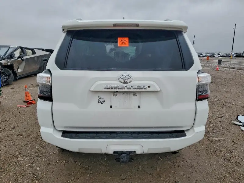 2016 TOYOTA 4RUNNER SR5  