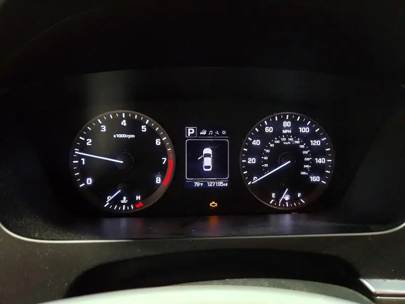 2016 HYUNDAI SONATA SE  