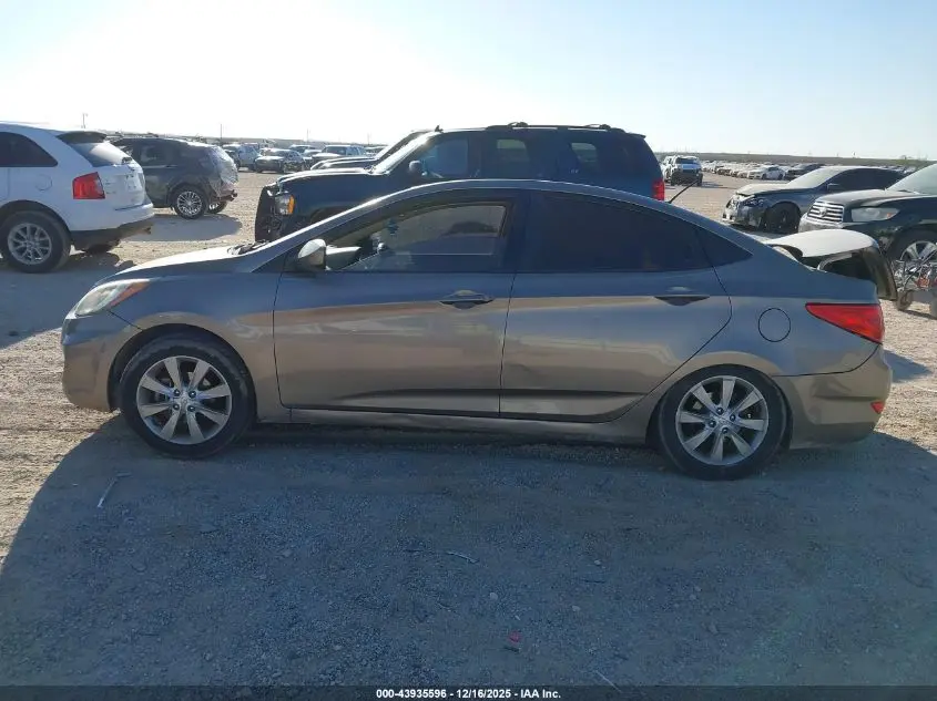 2012 HYUNDAI ACCENT GLS
