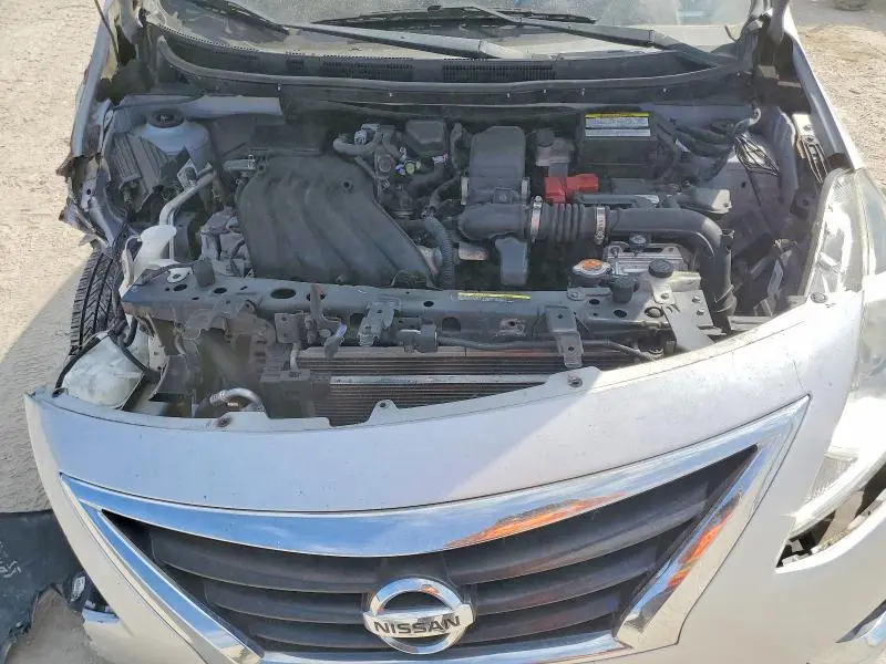 2018 NISSAN VERSA SV  