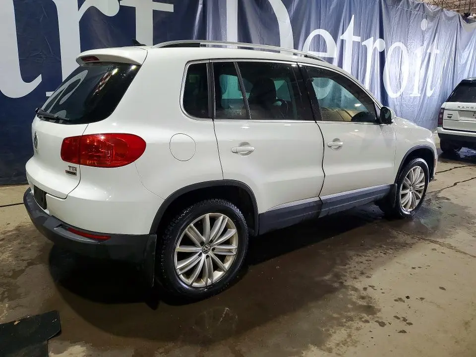 2016 VOLKSWAGEN TIGUAN S  