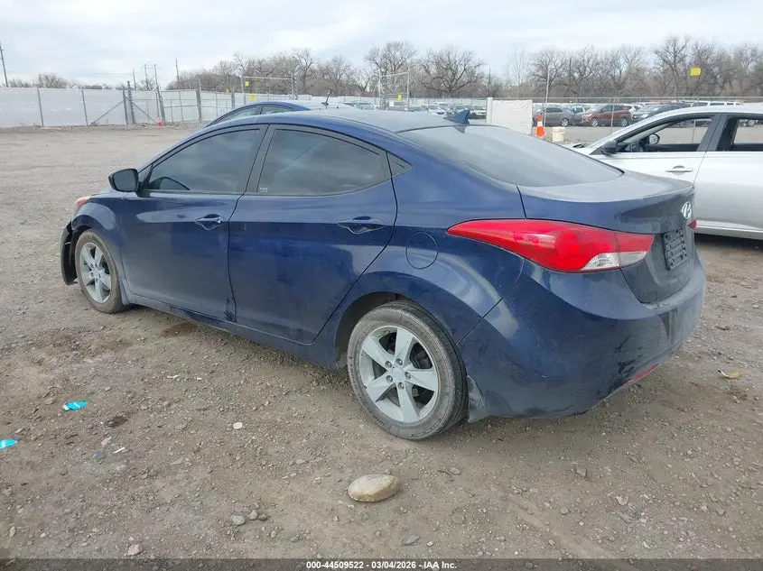2013 HYUNDAI ELANTRA GLS