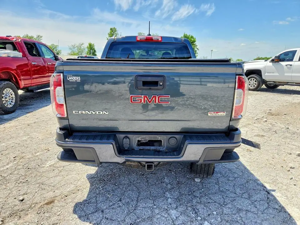 2015 GMC CANYON SLE  
