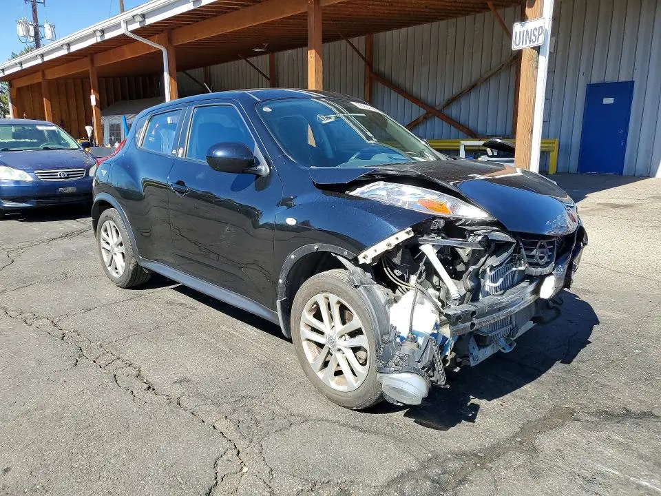 2013 NISSAN JUKE S  
