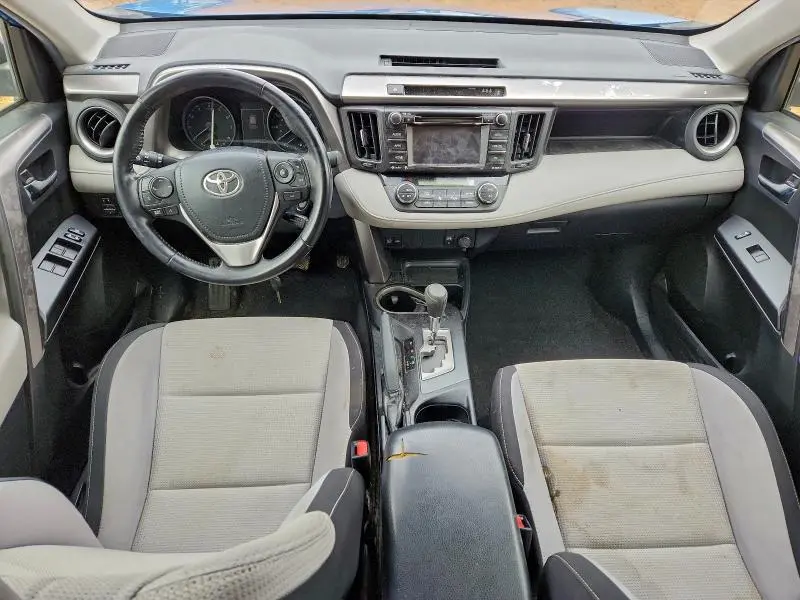 2017 TOYOTA RAV4 XLE  