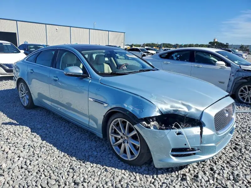 2012 JAGUAR XJ   