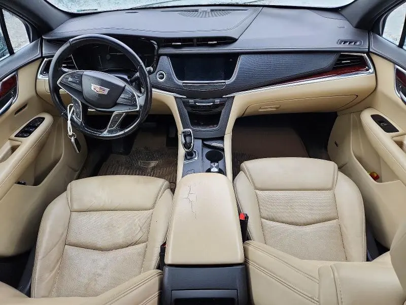 2019 CADILLAC XT5 LUXURY  