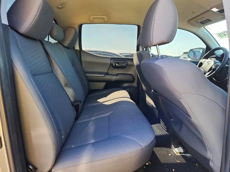 2022 TOYOTA TACOMA SR V6  