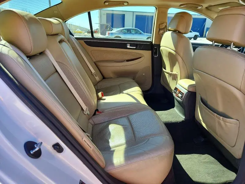 2013 HYUNDAI GENESIS 3.8L  