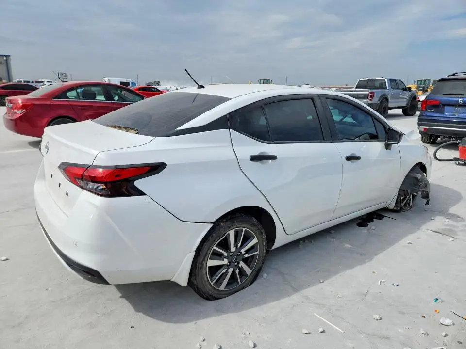 2024 NISSAN VERSA S  