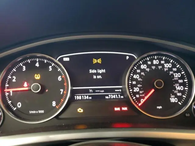 2013 VOLKSWAGEN TOUAREG V6  