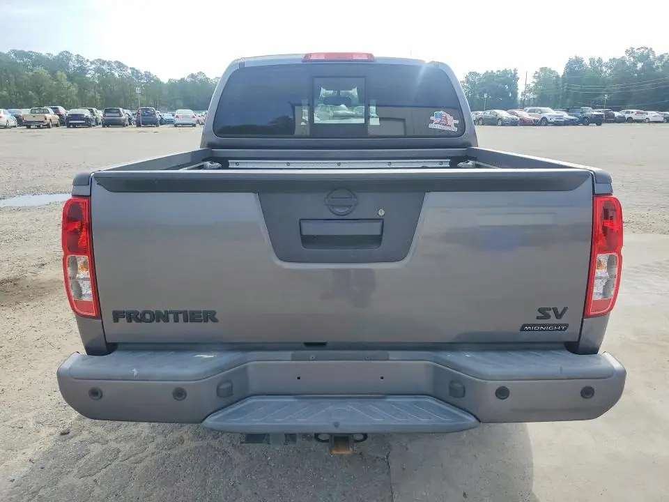 2021 NISSAN FRONTIER SV  