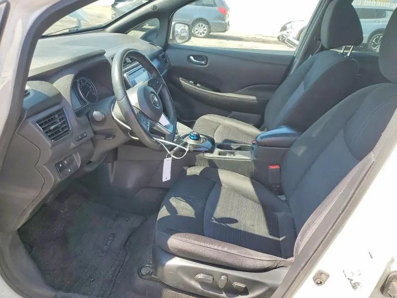 2018 NISSAN LEAF SV  