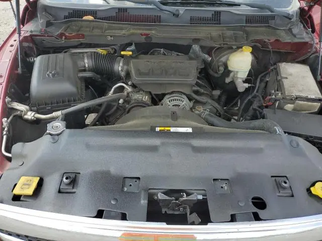 2013 RAM 1500 SLT  