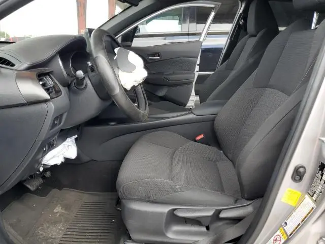 2019 TOYOTA C-HR XLE  