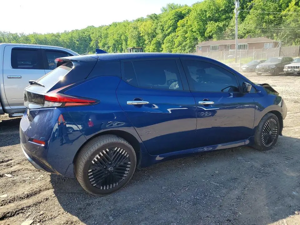 2023 NISSAN LEAF SV PLUS  