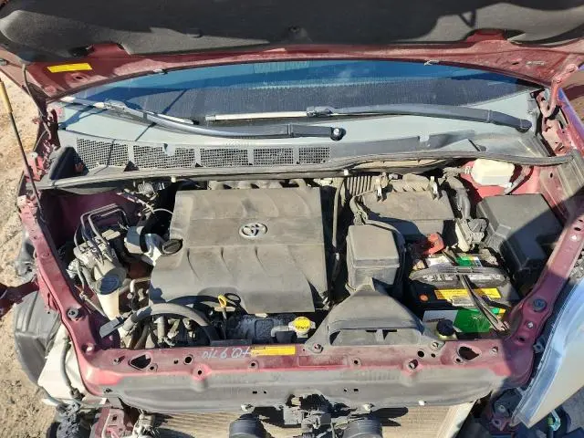 2011 TOYOTA SIENNA XLE  