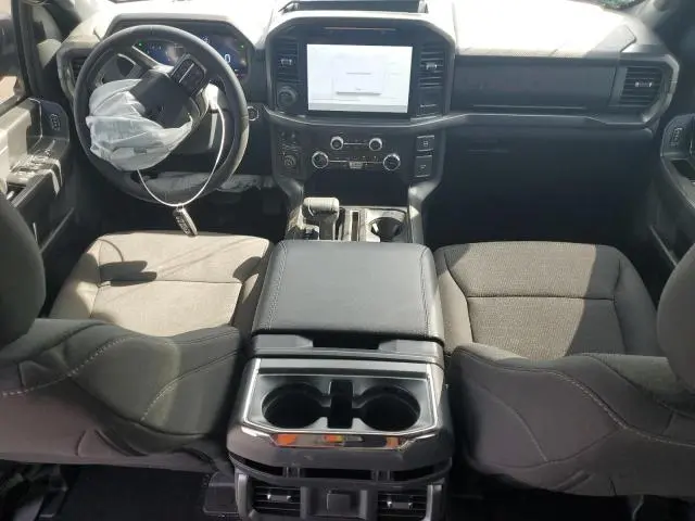 2024 FORD F150 XLT  