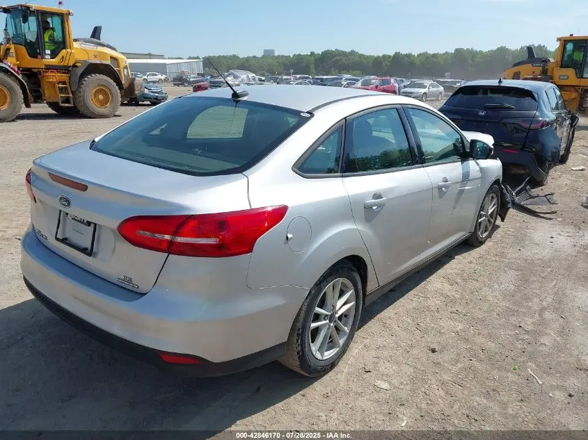 2015 FORD FOCUS SE