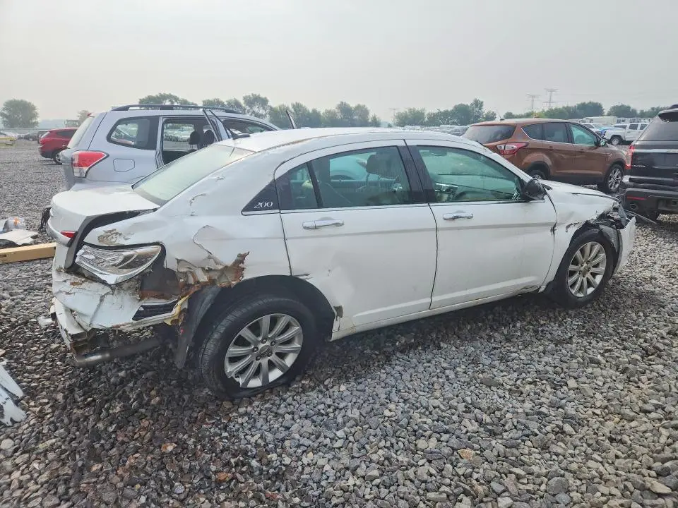 2013 CHRYSLER 200 LIMITED  