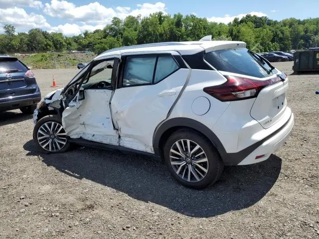 2021 NISSAN KICKS SV  