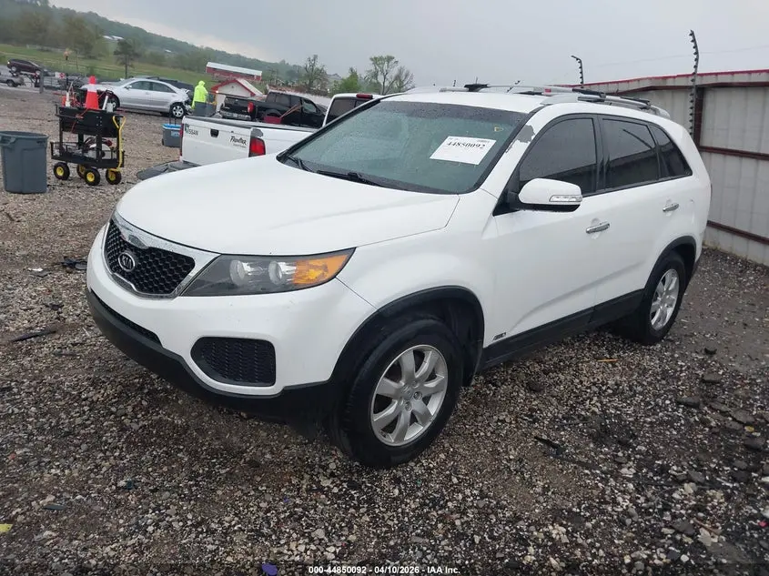2013 KIA SORENTO LX V6