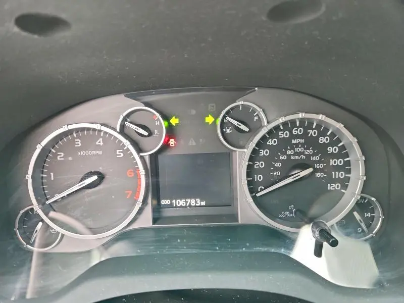 2016 TOYOTA TUNDRA SR5  