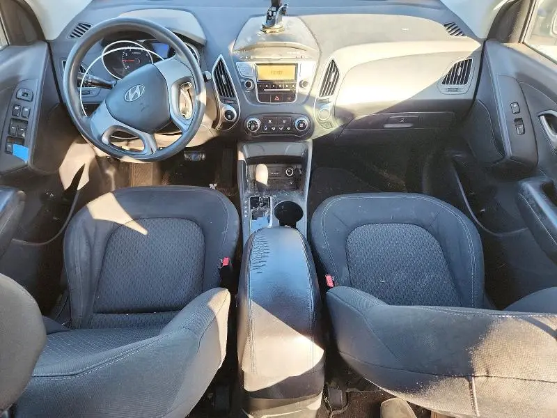 2010 HYUNDAI TUCSON GLS  