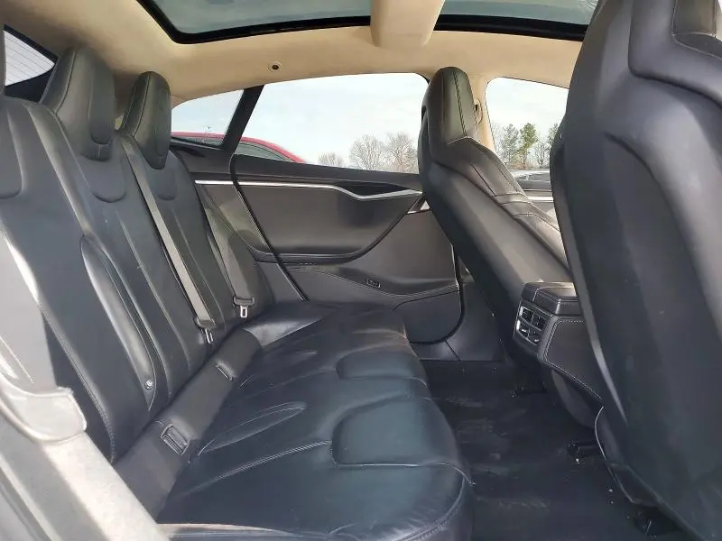 2015 TESLA MODEL S   
