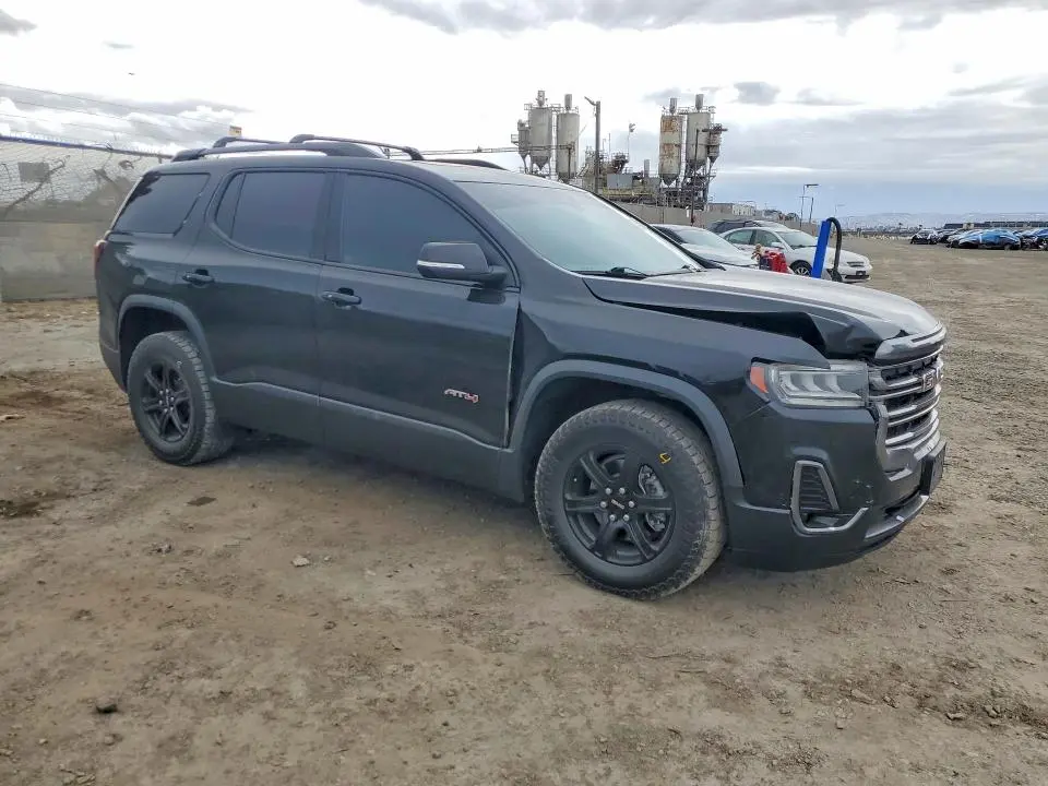 2021 GMC ACADIA AT4  