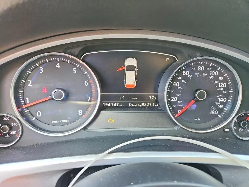 2012 VOLKSWAGEN TOUAREG V6  