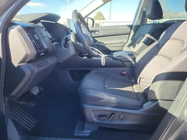 2022 NISSAN PATHFINDER SV  