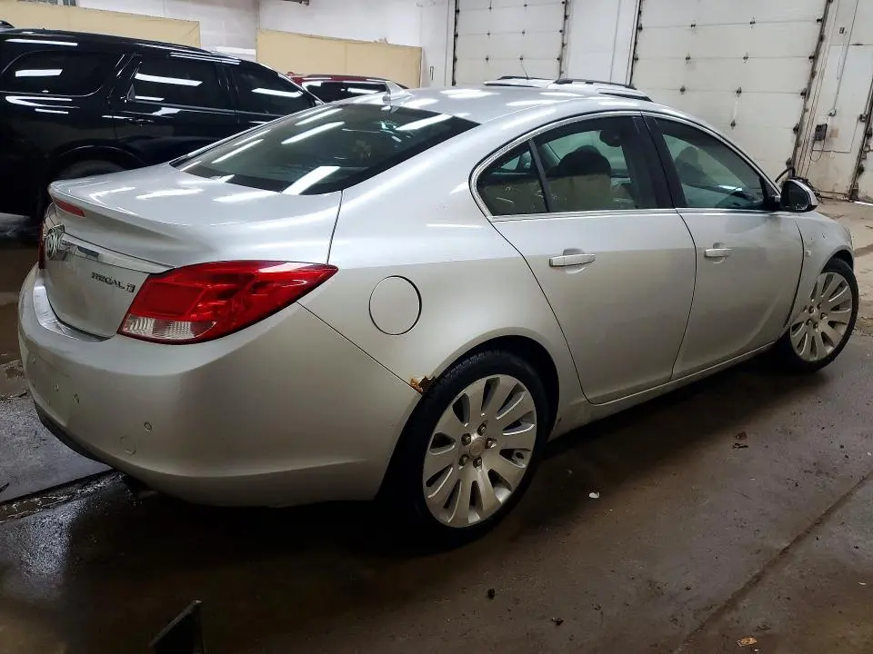 2011 BUICK REGAL CXL  