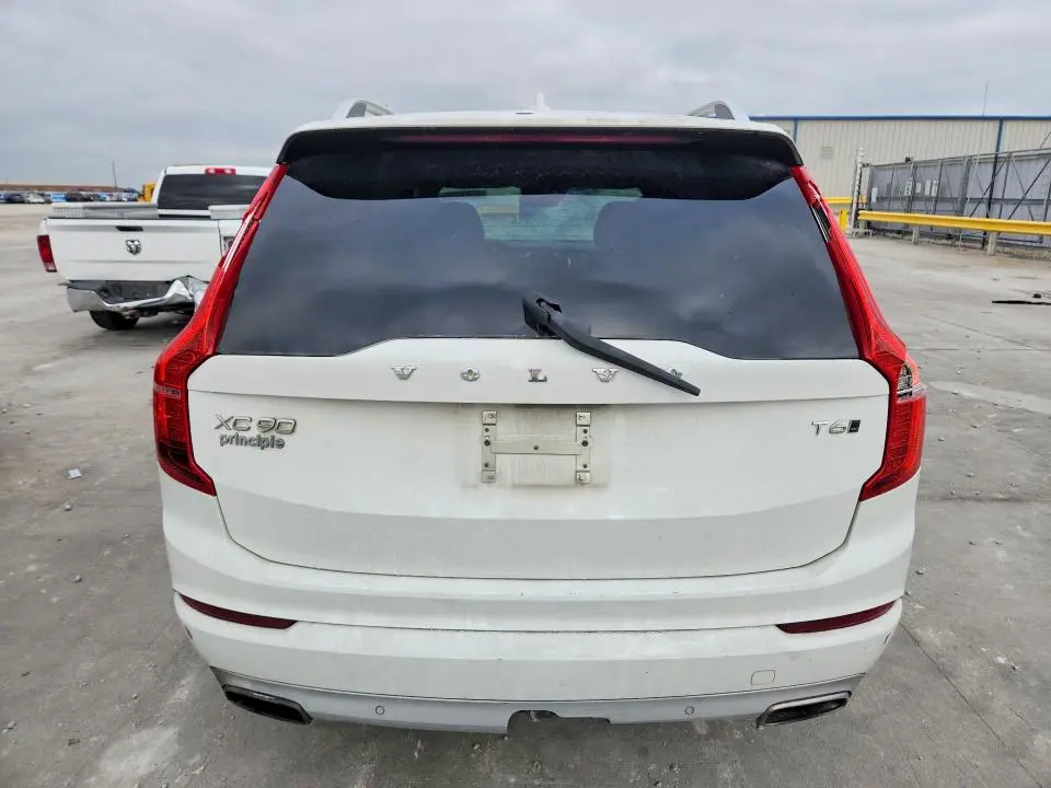 2018 VOLVO XC90 T6  