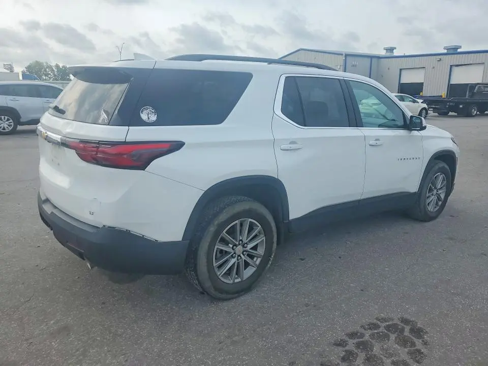 2023 CHEVROLET TRAVERSE LT  