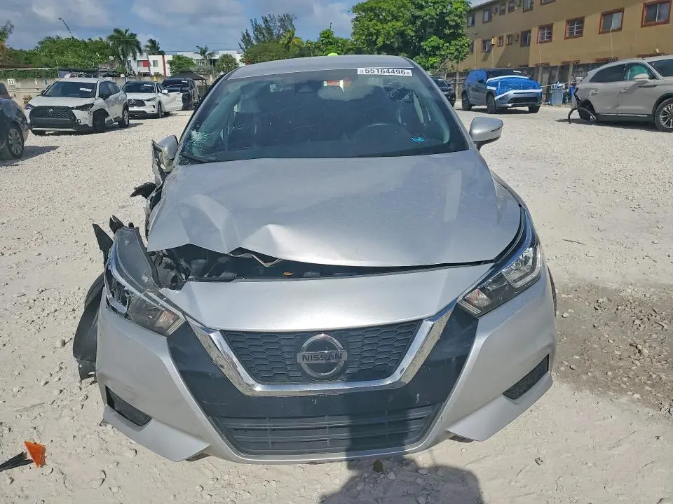 2021 NISSAN VERSA SV  