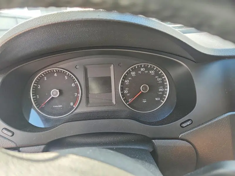 2012 VOLKSWAGEN JETTA SE  