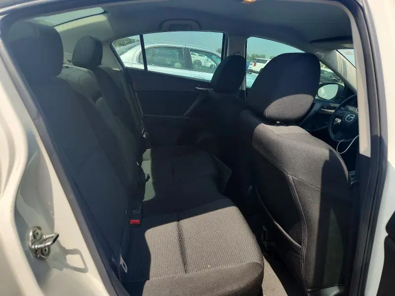 2012 MAZDA 3 I  