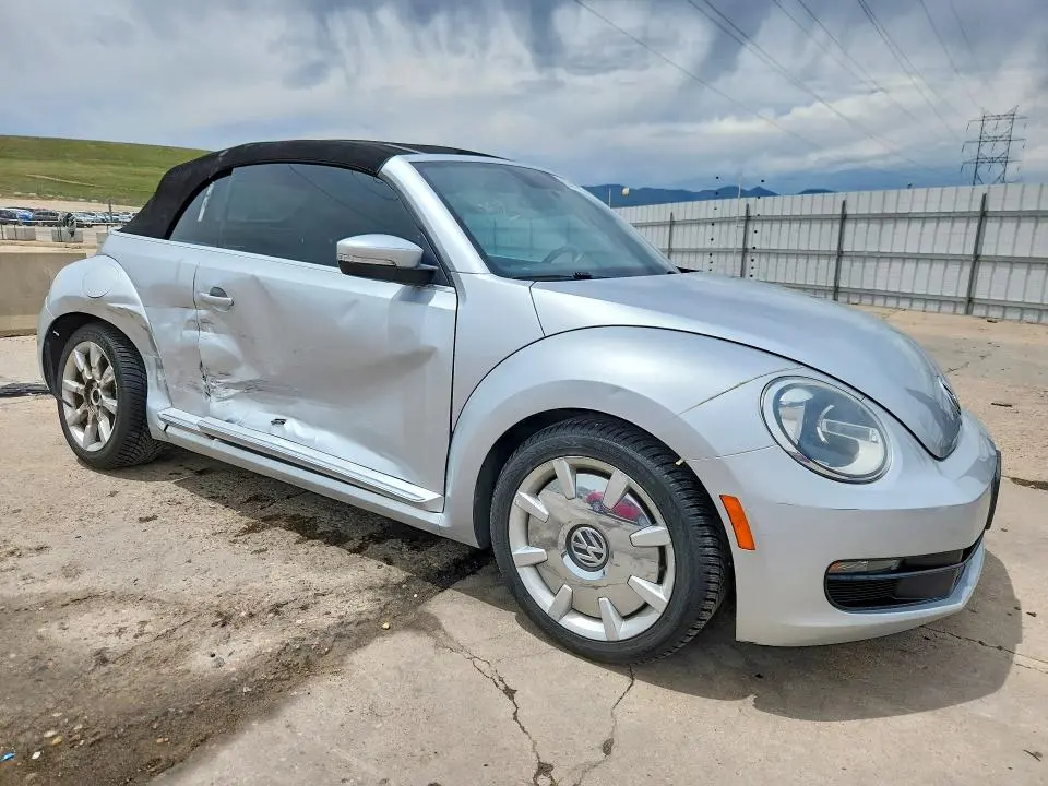 2013 VOLKSWAGEN BEETLE   