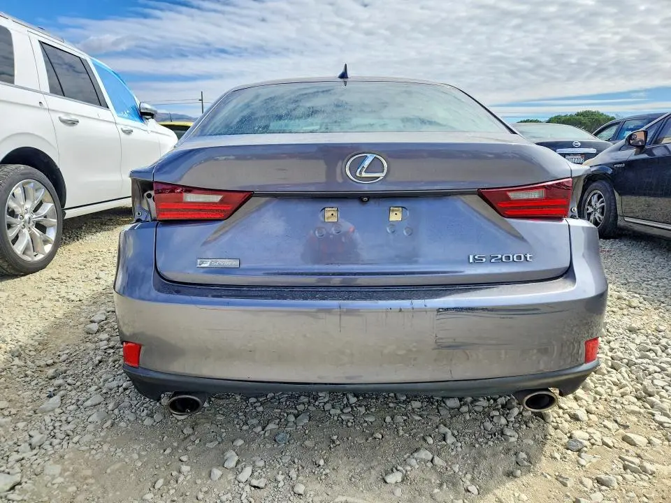 2016 LEXUS IS 200T  