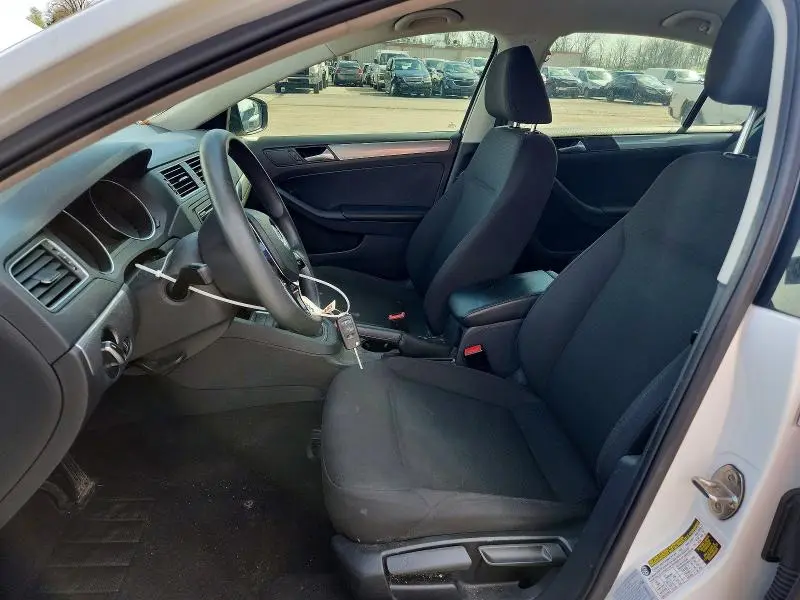 2015 VOLKSWAGEN JETTA SE  
