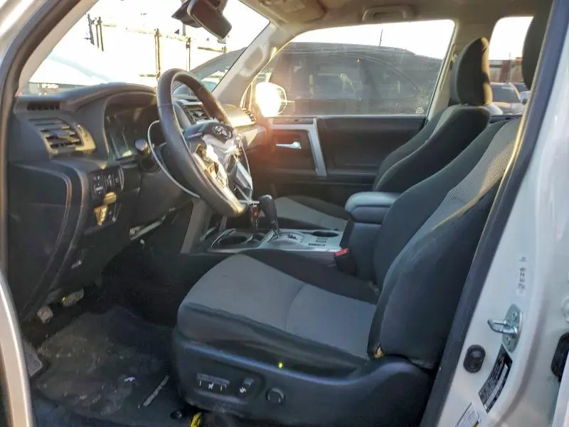 2022 TOYOTA 4RUNNER SR5  